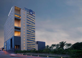 Отель Novotel Chennai OMR - An AccorHotels Brand  Chennai